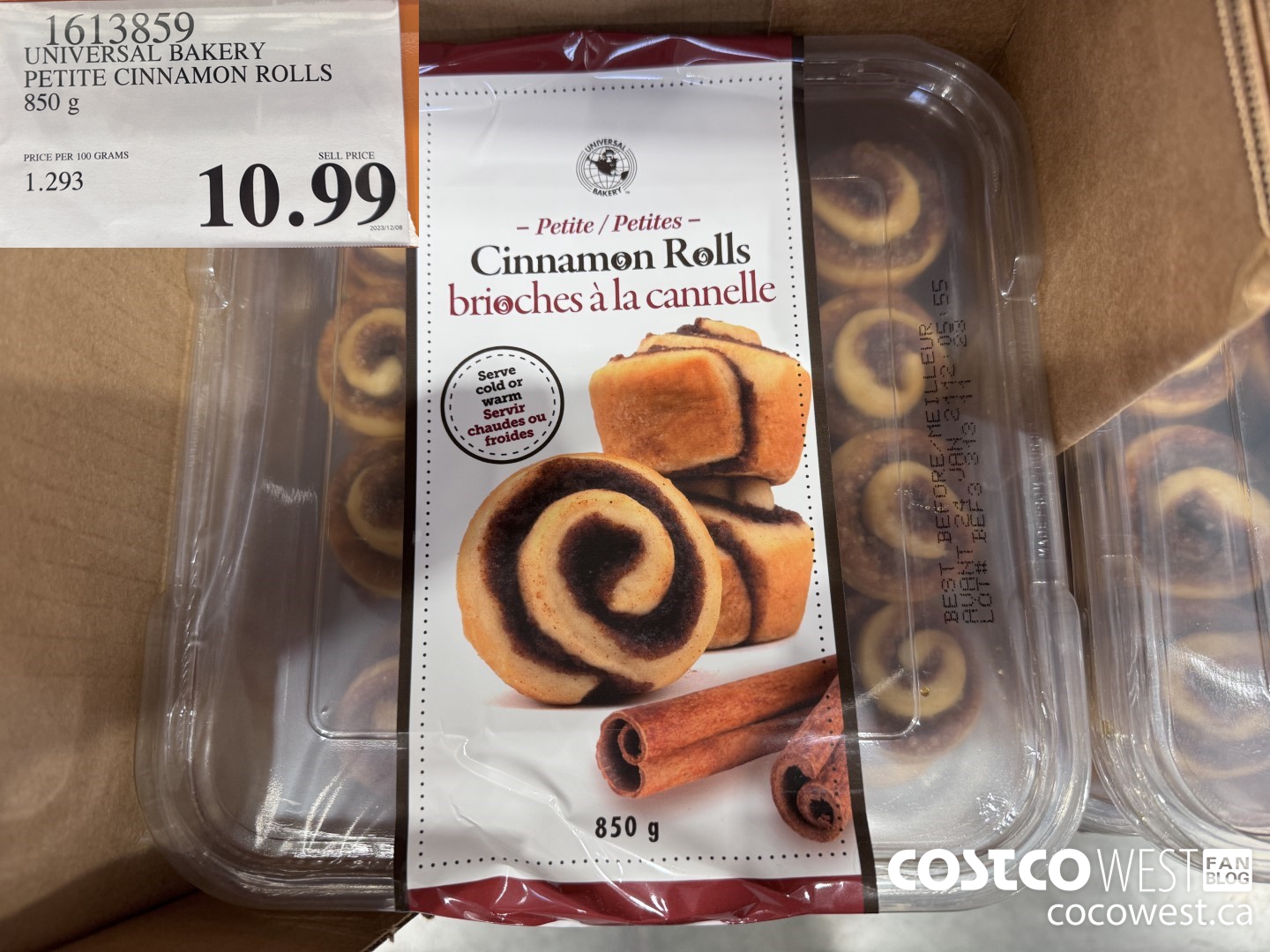1613859 UNIVERSAL BAKERY PETITE CINNAMON ROLLS 850 g $10.99