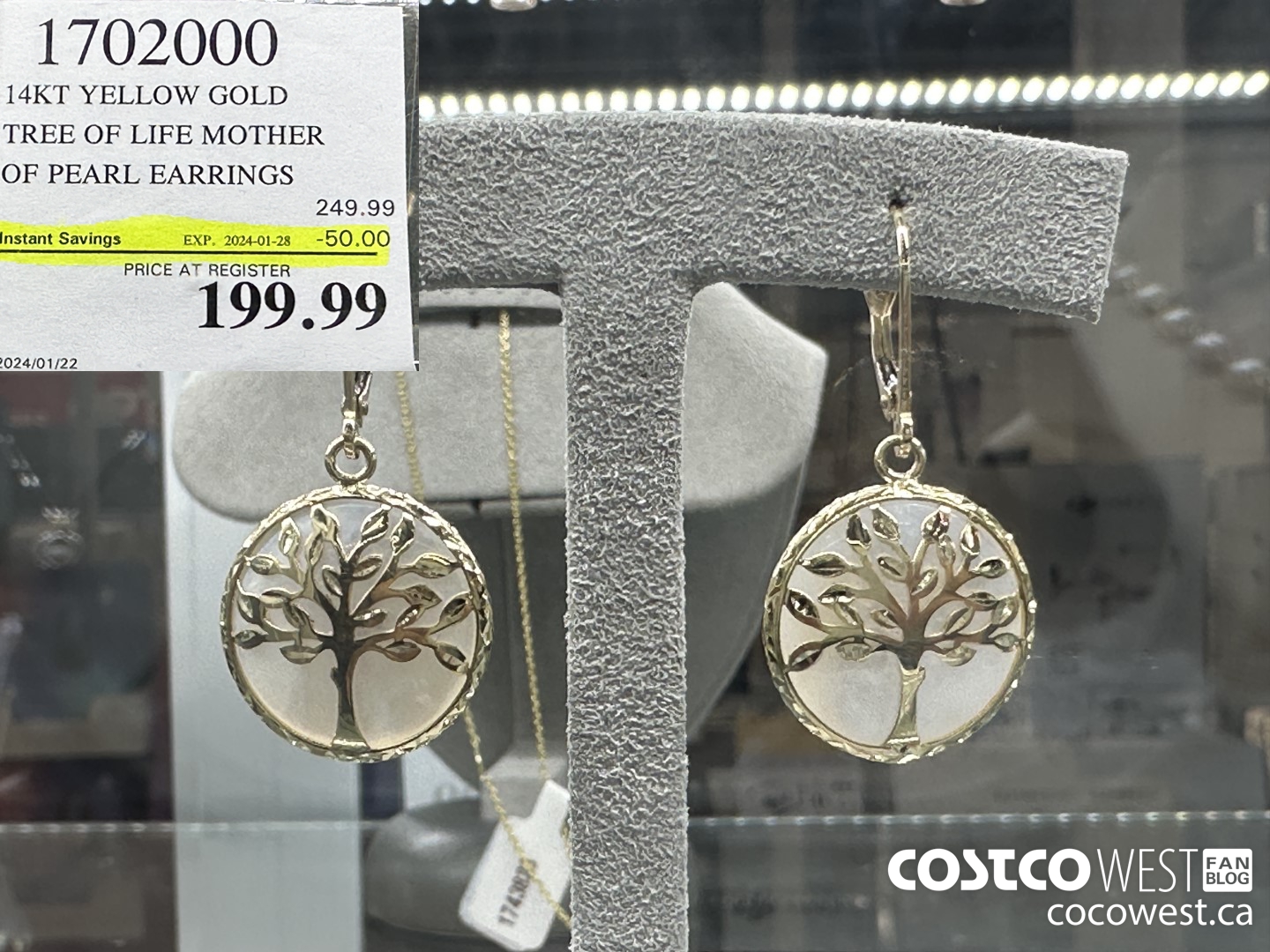 1702000 14KT YELLOW GOLD TREE OF LIFE MOTHER OF PEARL EARRINGS ($50.00 INSTANT SAVINGS EXPIRES ON 2024-01-28) $199.99