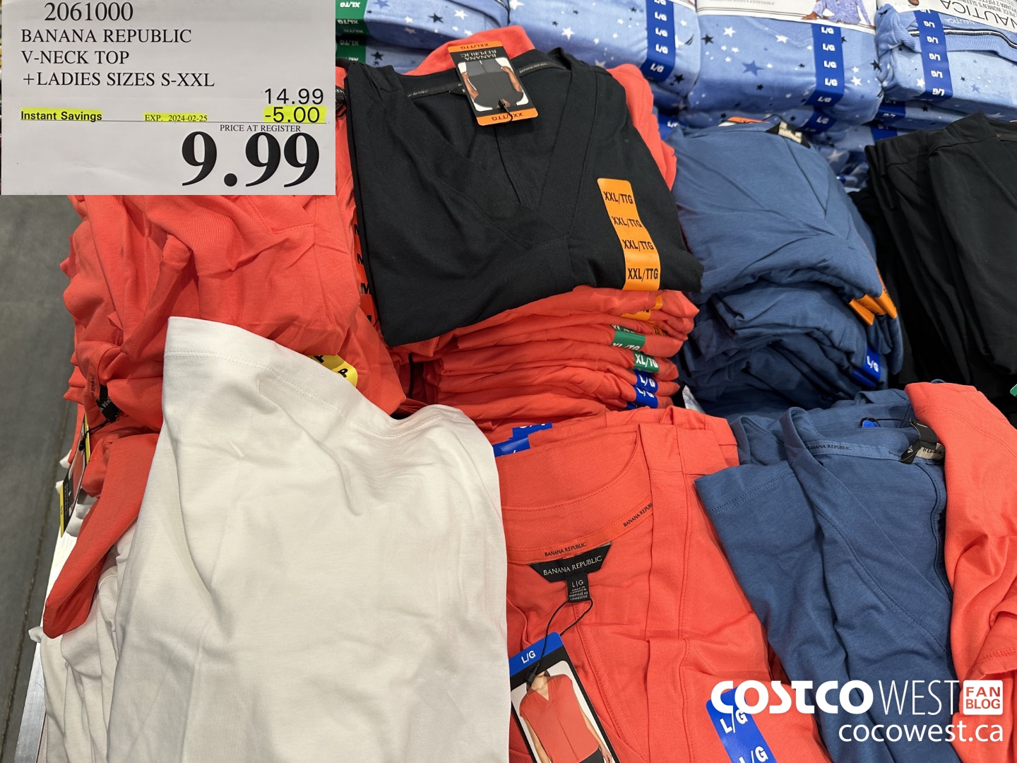 2061000 BANANA REPUBLIC V-NECK TOP LADIES SIZES S-XXL ($5.00 INSTANT SAVINGS EXPIRES ON 2024-02-25) $9.99