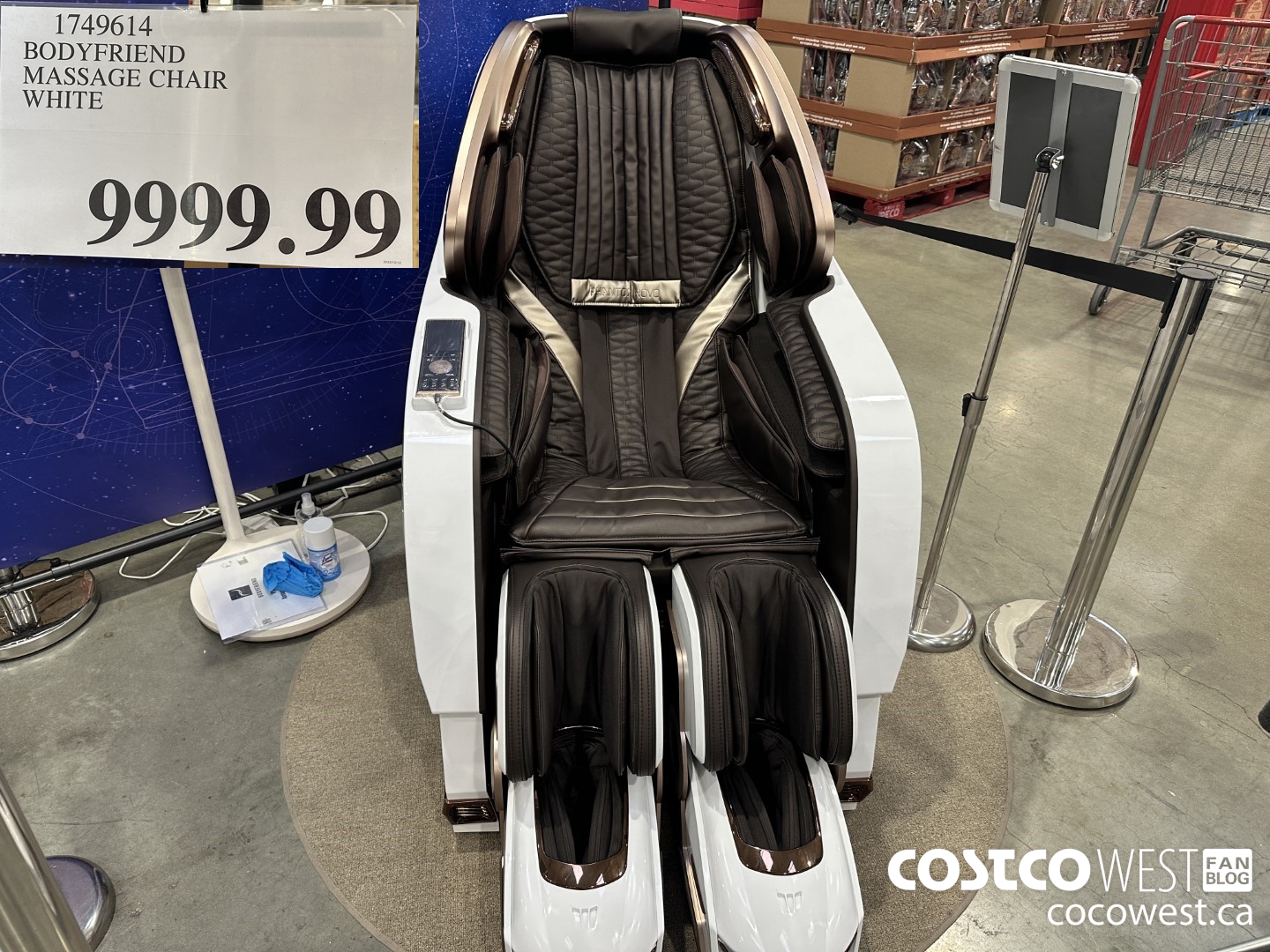 Costco Winter 2023 Seasonal Superpost – Furniture, Exercise, Christmas ...