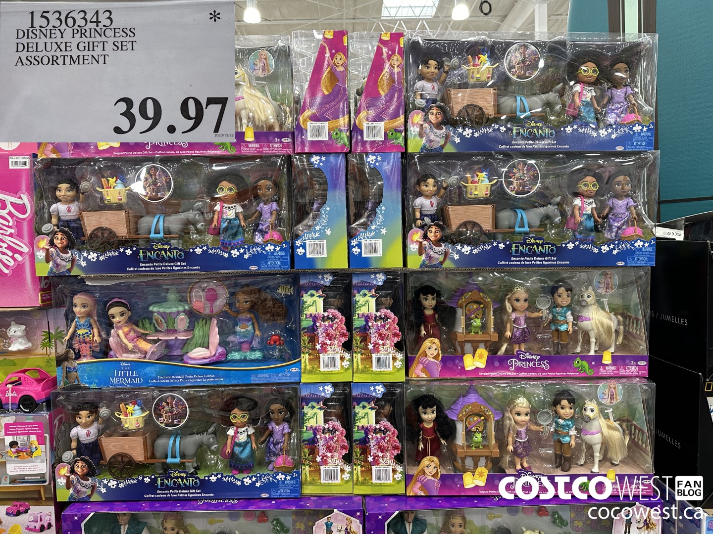 1536343 DISNEY PRINCESS DELUXE GIFT SET ASSORTMENT  $39.97