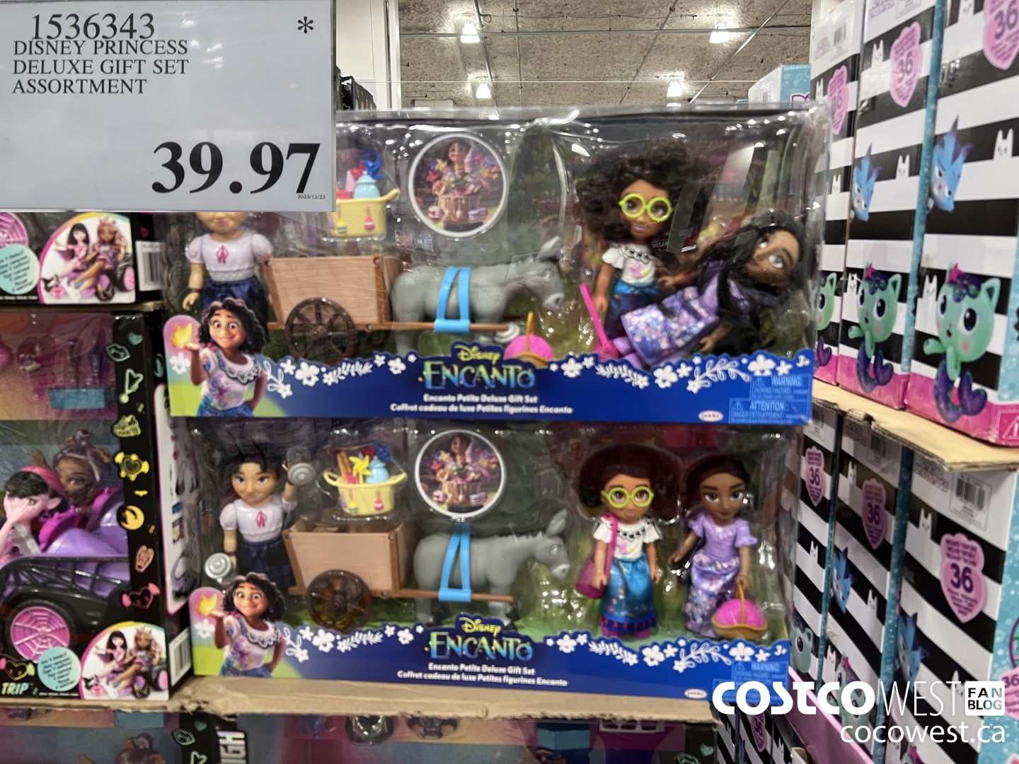 1536343 DISNEY PRINCESS DELUXE GIFT SET ASSORTMENT  $39.97