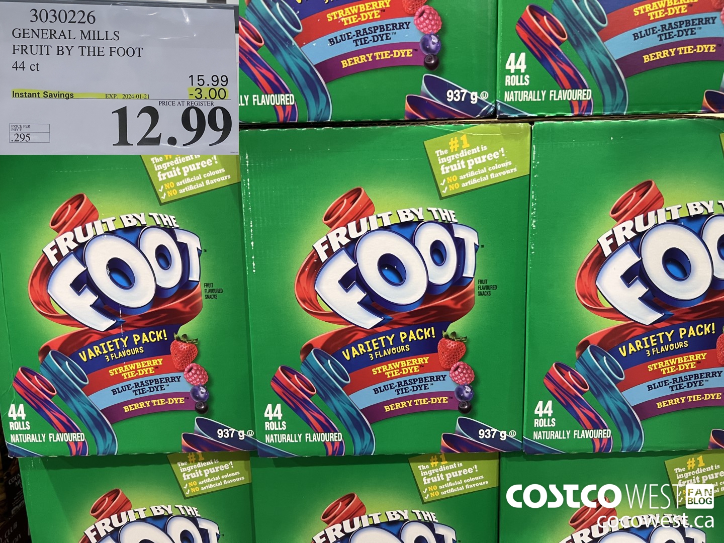 3030226 GENERAL MILLS FRUIT BY THE FOOT 44 ct ($3.00 INSTANT SAVINGS EXPIRES ON 2024-01-21) $12.99