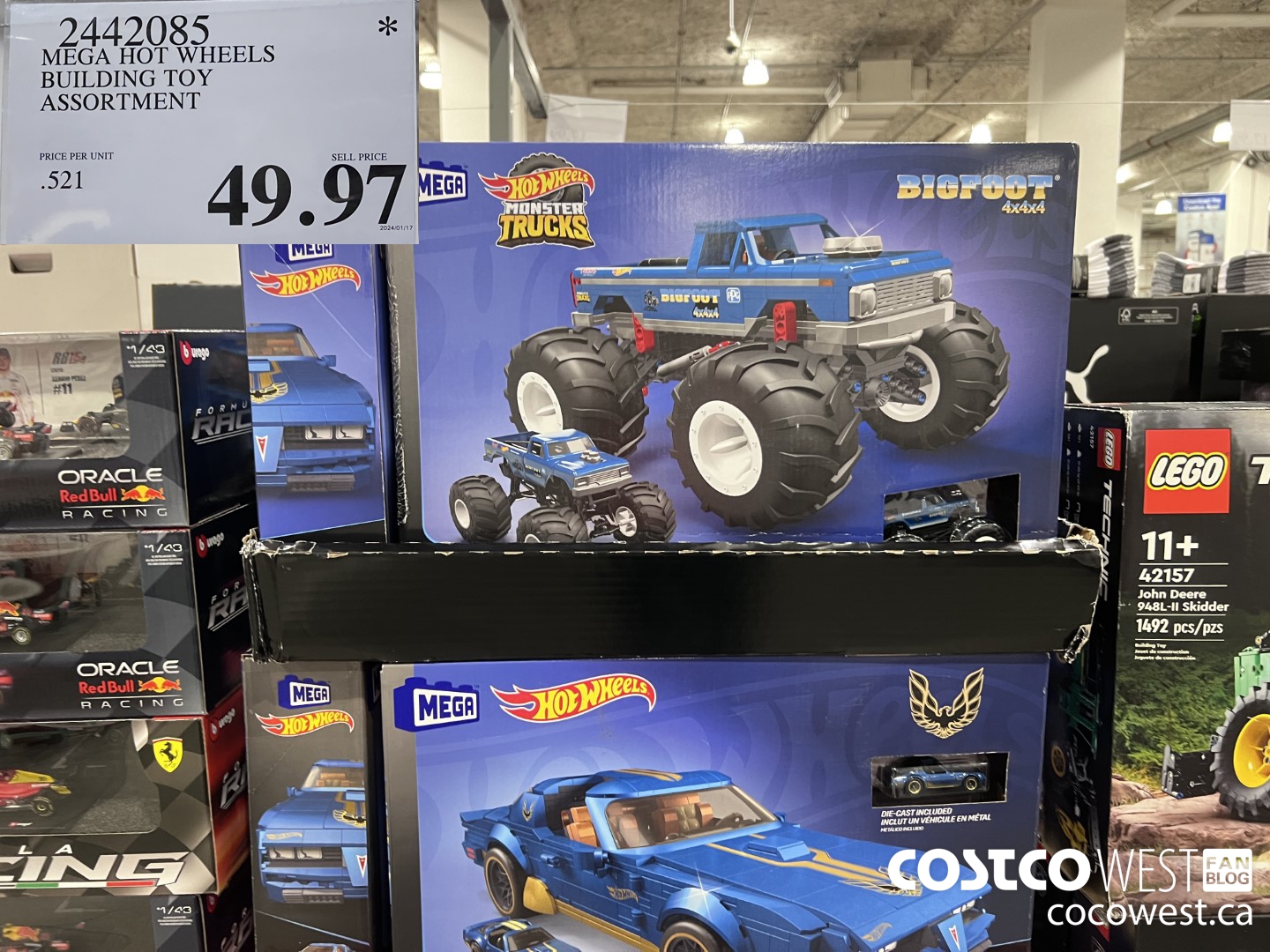 2442085 MEGA HOT WHEELS BUILDING TOY ASSORTMENT $49.97