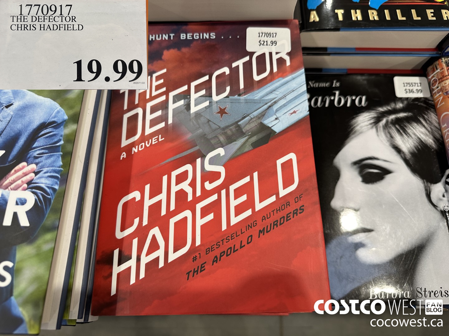1770917 THE DEFECTOR CHRIS HADFIELD $19.99