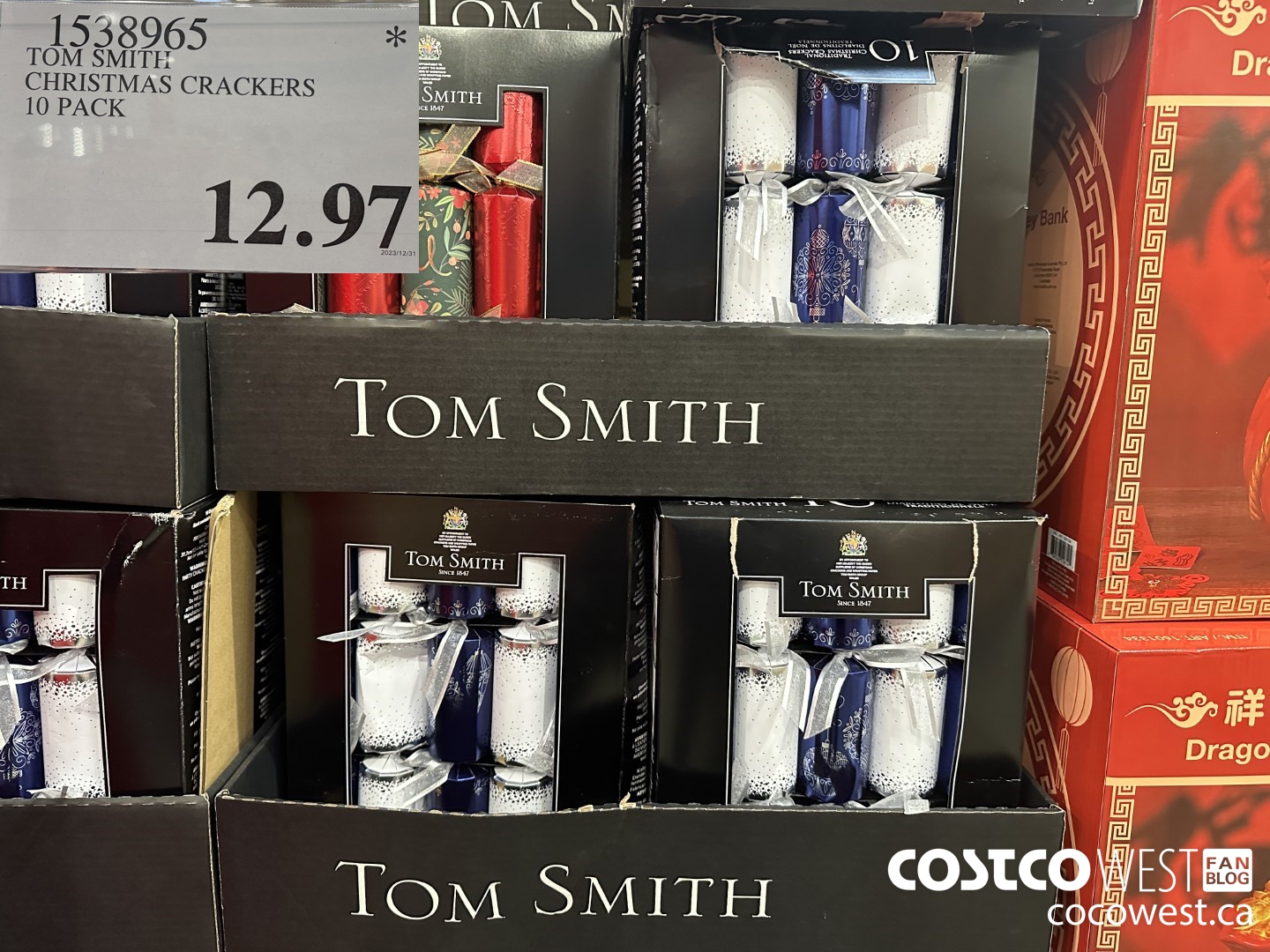 1538965 TOM SMITH CHRISTMAS CRACKERS 10 PACK $12.97