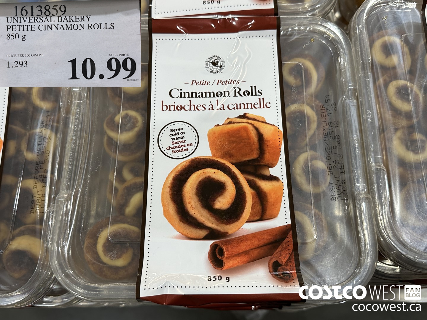1613859 UNIVERSAL BAKERY PETITE CINNAMON ROLLS 850 g $10.99