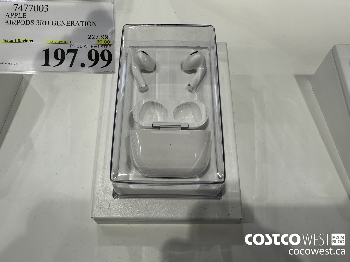 7477003 APPLE AIRPODS 3RD GENERATION ($30.00 INSTANT SAVINGS EXPIRES ON 2024-02-14) $197.99