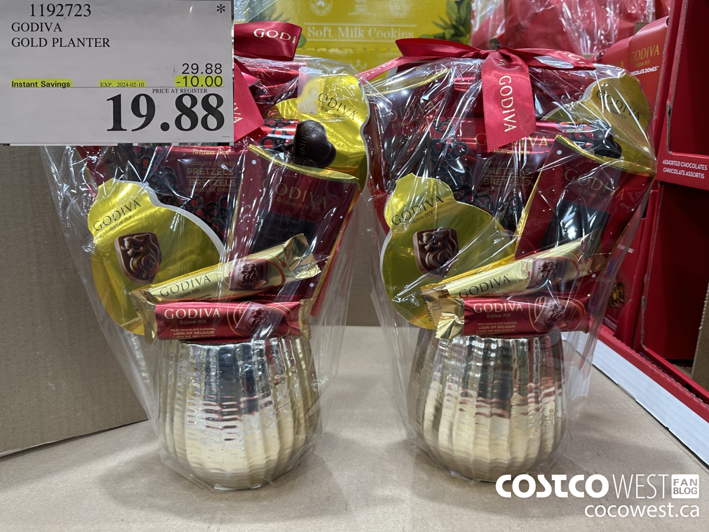 1192723 GODIVA GOLD PLANTER  ($10.00 INSTANT SAVINGS EXPIRES ON 2024-02-10) $19.88