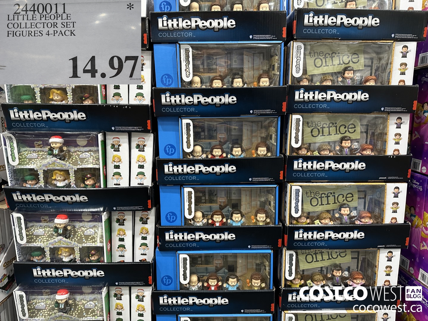 2440011 LITTLE PEOPLE COLLECTOR SET FIGURES 4-PACK $14.97