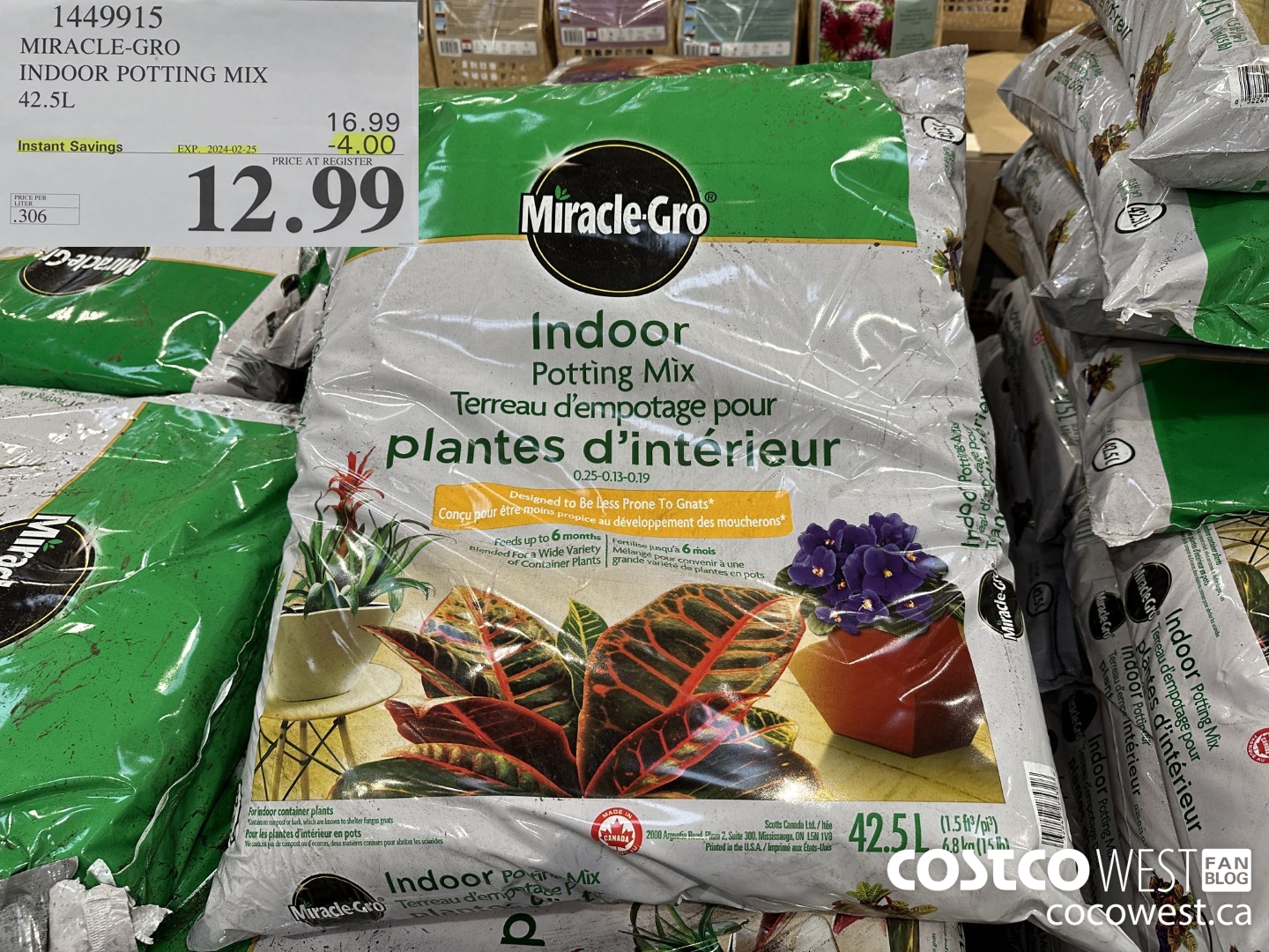 1449915 MIRACLE-GRO INDOOR POTTING MIX 42.5L ($4.00 INSTANT SAVINGS EXPIRES ON 2024-02-25) $12.99