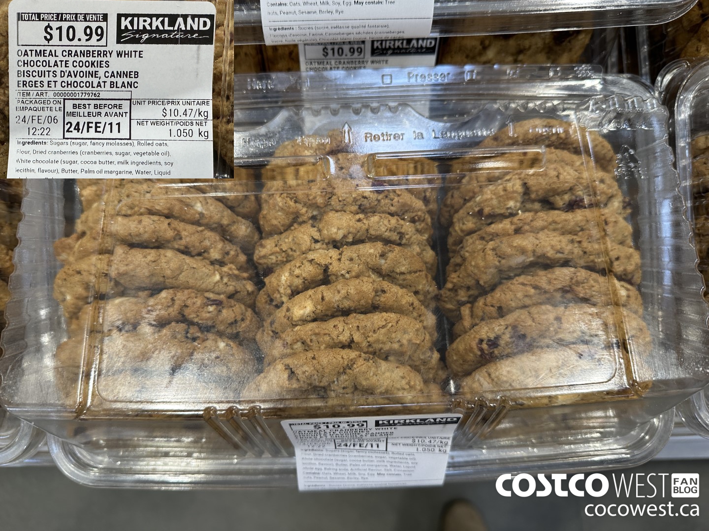 1779762 OATMEAL CRANBERRY WHITE CHOCOLATE COOKIES $10.99