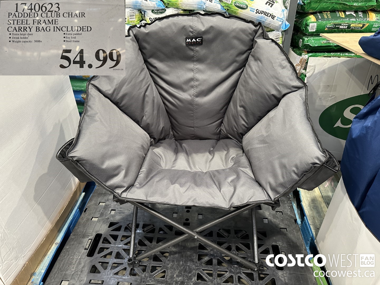 1740623 PADDED CLUB CHAIR STEEL FRAME CARRY BAG INCLUDED $54.99