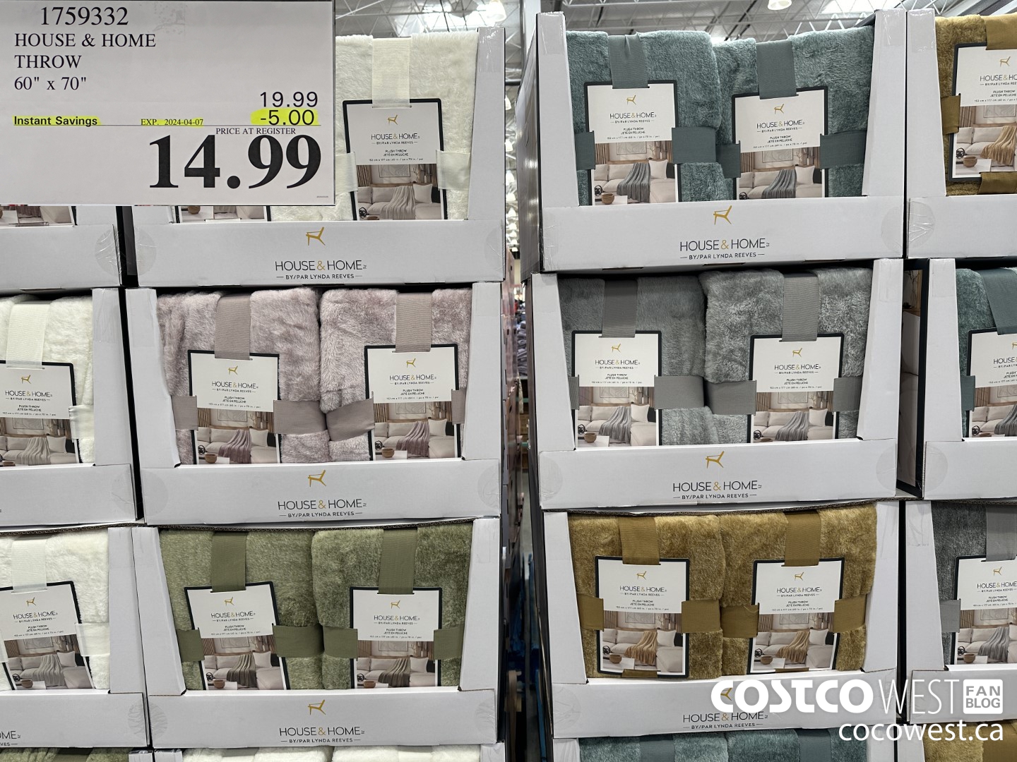 1759332 HOUSE AND HOME THROW 60