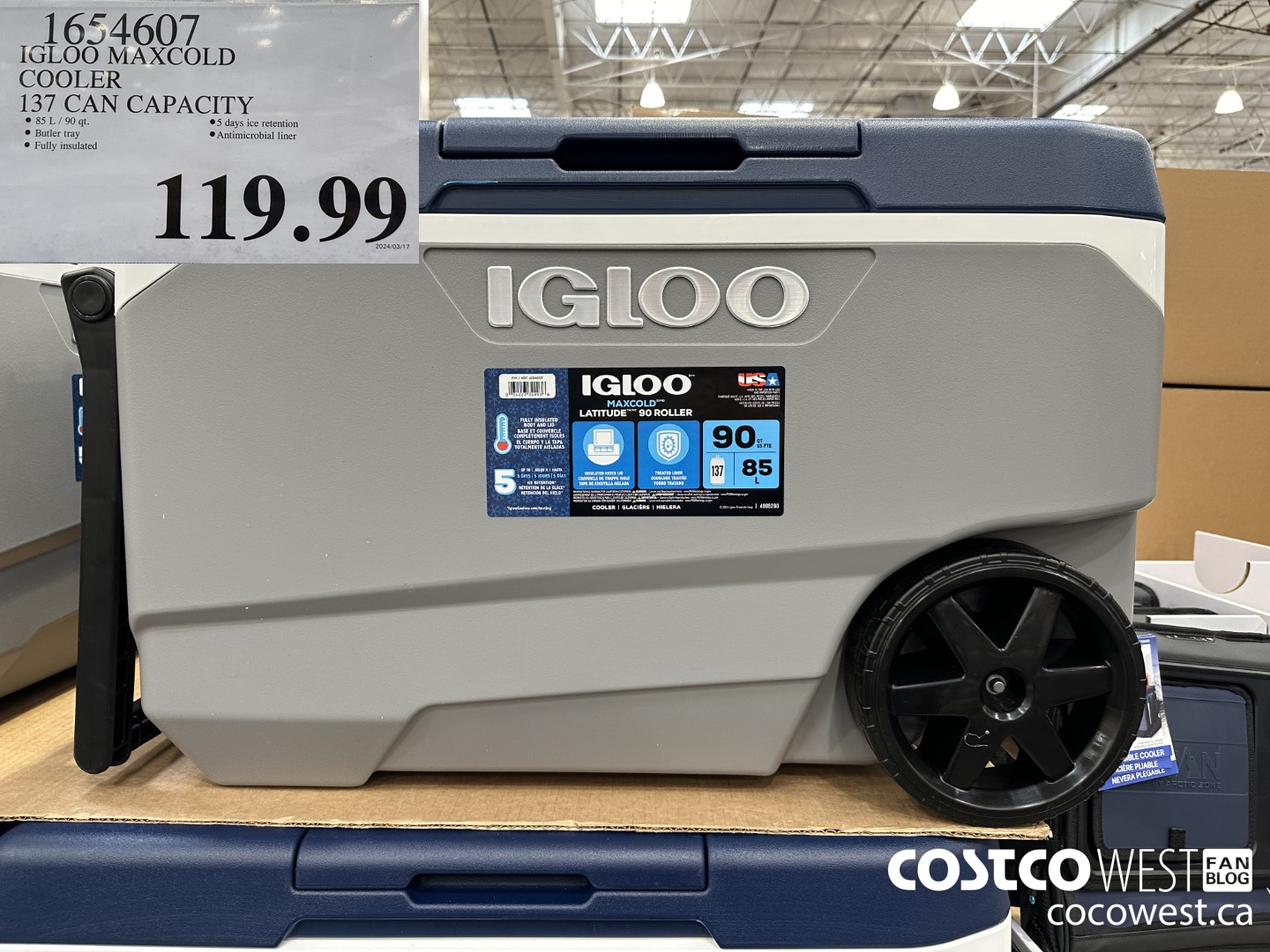 1654607 IGLOO MAXCOLD COOLER 137 CAN CAPACITY $119.99