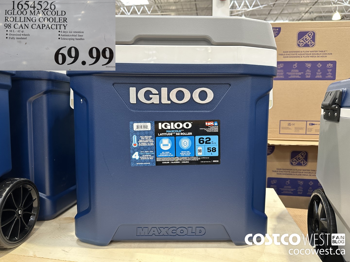 1654526 IGLOO MAXCOLD ROLLING COOLER 98 CAN CAPACITY $69.99