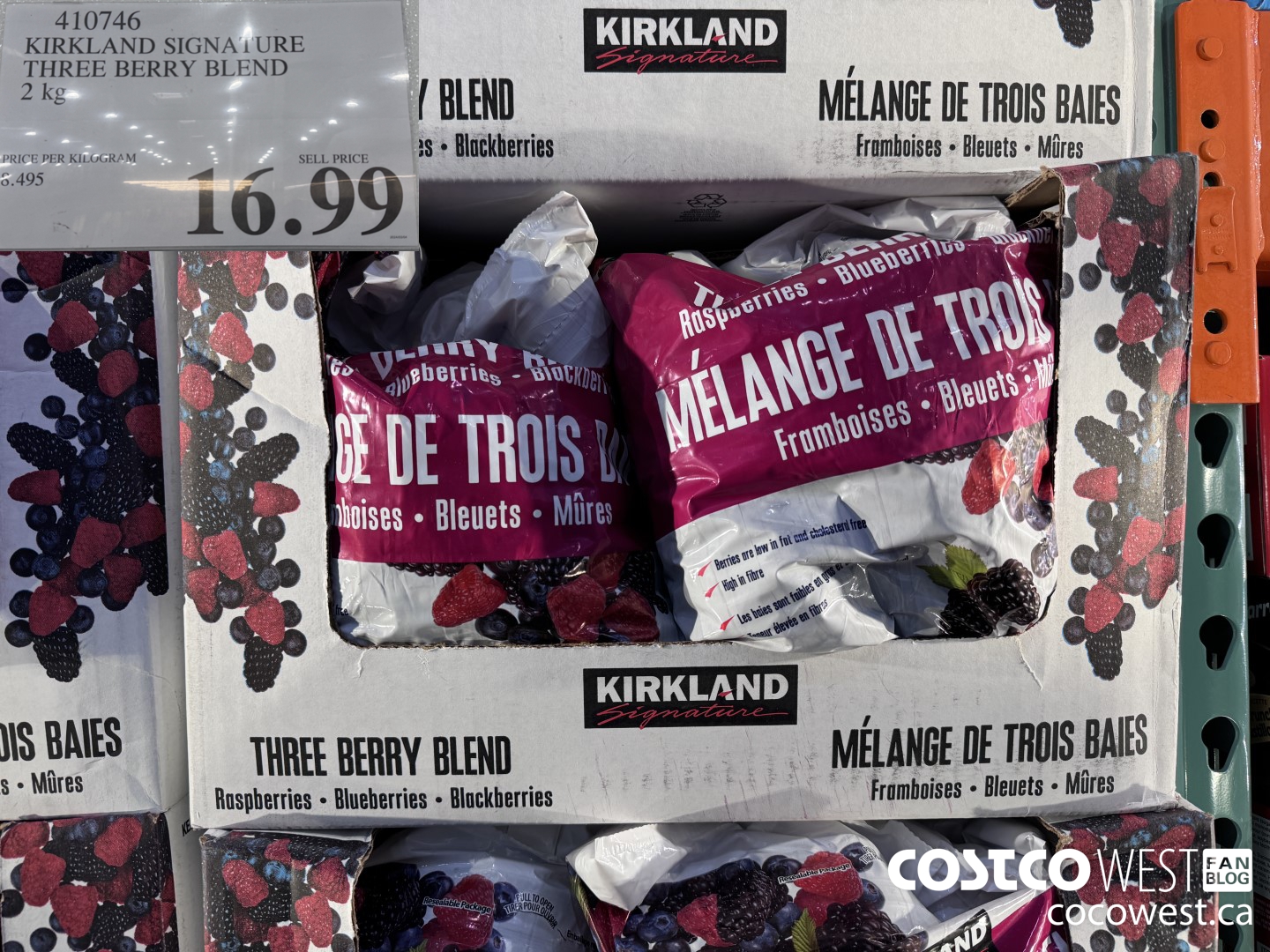 410746 KIRKLAND SIGNATURE THREE BERRY BLEND 2 kg $16.99