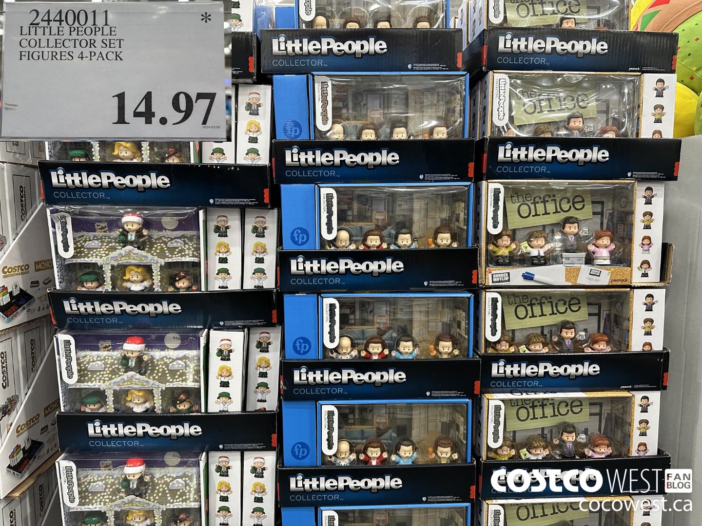 2440011 LITTLE PEOPLE COLLECTOR SET FIGURES 4-PACK $14.97