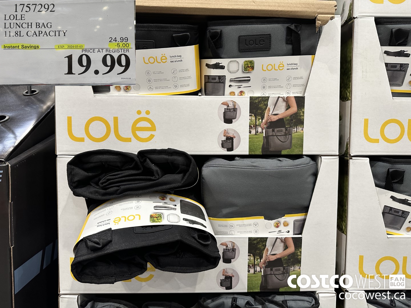 1757292 LOLE LUNCH BAG 11.8L CAPACITY ($5.00 INSTANT SAVINGS EXPIRES ON 2024-03-03) $19.99