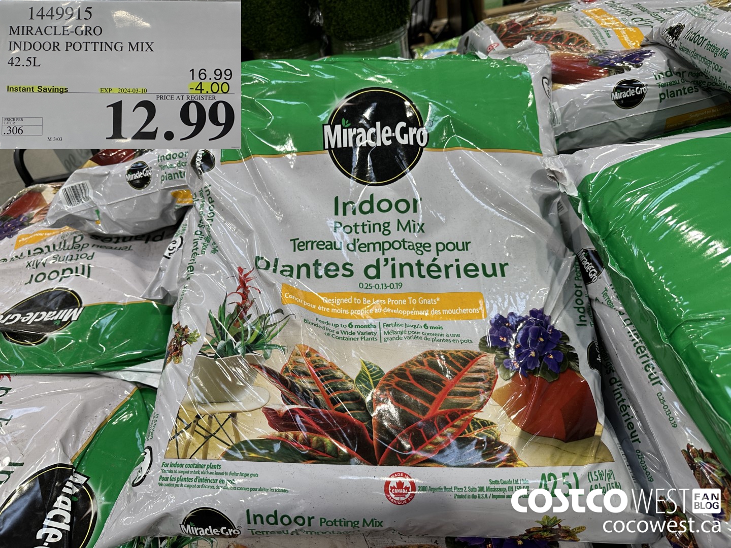 1449915 MIRACLE-GRO INDOOR POTTING MIX 42.5L ($4.00 INSTANT SAVINGS EXPIRES ON 2024-03-10) $12.99