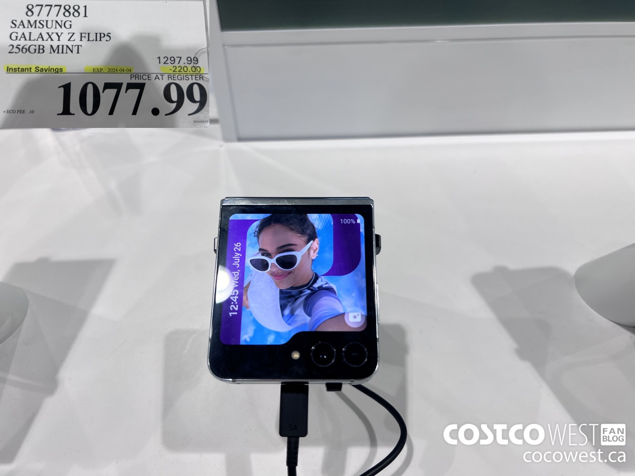 8777881 SAMSUNG GALAXY Z FLIP5 256GB MINT ($220.00 INSTANT SAVINGS EXPIRES ON 2024-04-04) $1077.99