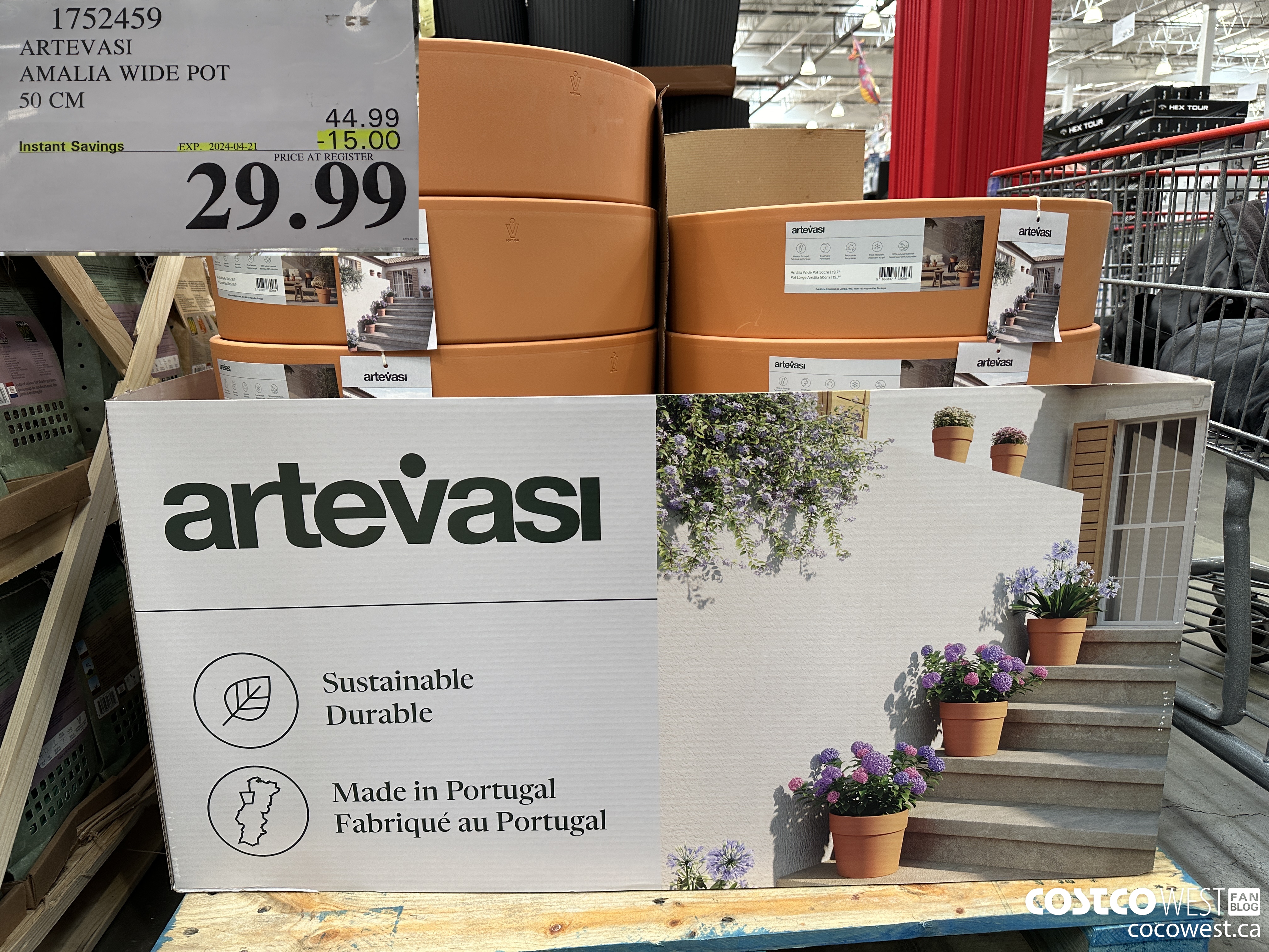 1752459 ARTEVASI AMELIA WIDE POT 50 CM ($15.00 INSTANT SAVINGS EXPIRES ON 2024-04-21) $29.99