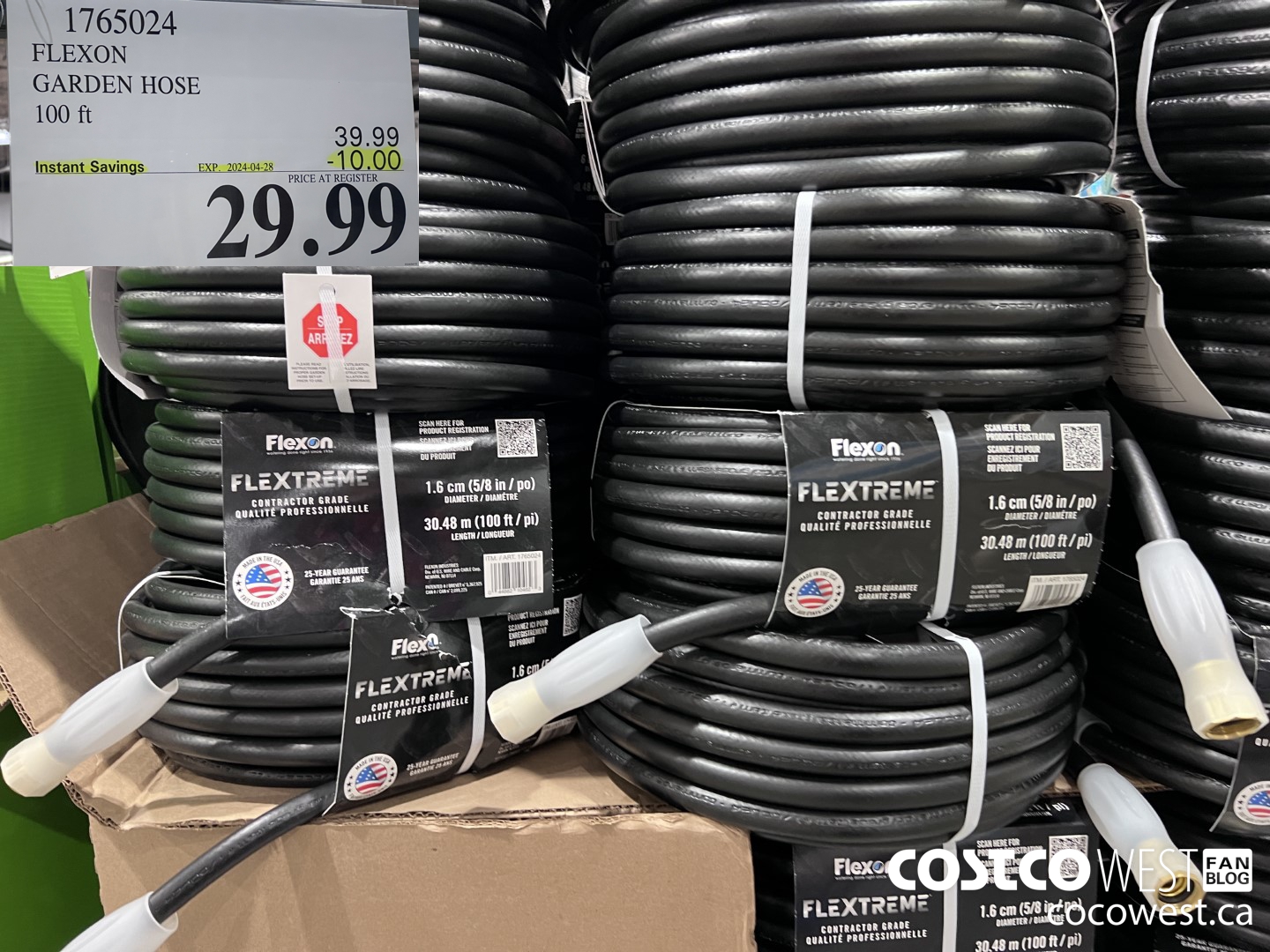 1765024 FLEXON GARDEN HOSE 100FT ($10.00 INSTANT SAVINGS EXPIRES ON 2024-04-28) $29.99