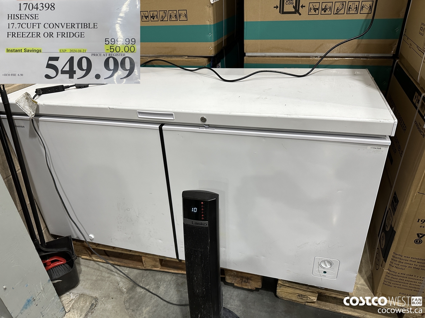 1704398 HISENSE 17.7CUFT CONVERTIBLE FREEZER OR FRIDGE ($50.00 INSTANT SAVINGS EXPIRES ON 2024-04-21) $549.99