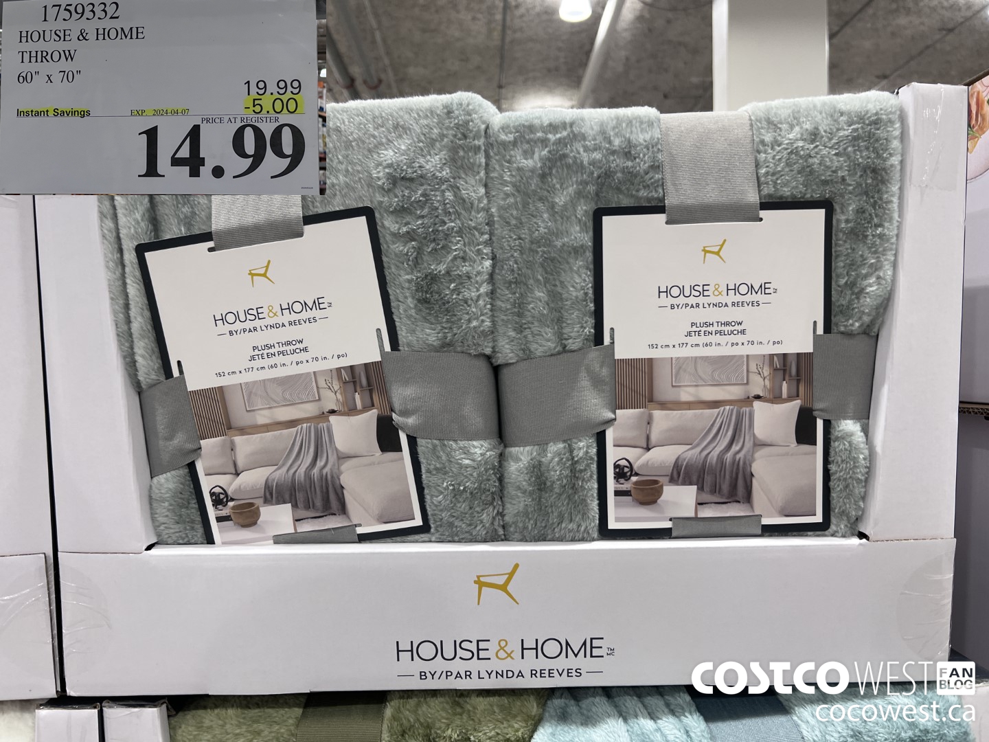 1759332 HOUSE AND HOME THROW 60