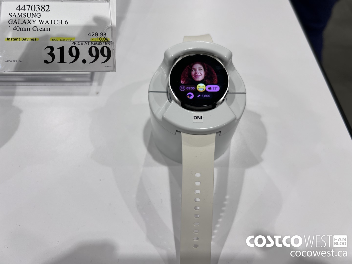 4470382 SAMSUNG GALAXY WATCH 6 40MM CREAM ($110.00 INSTANT SAVINGS EXPIRES ON 2024-04-04) $319.99