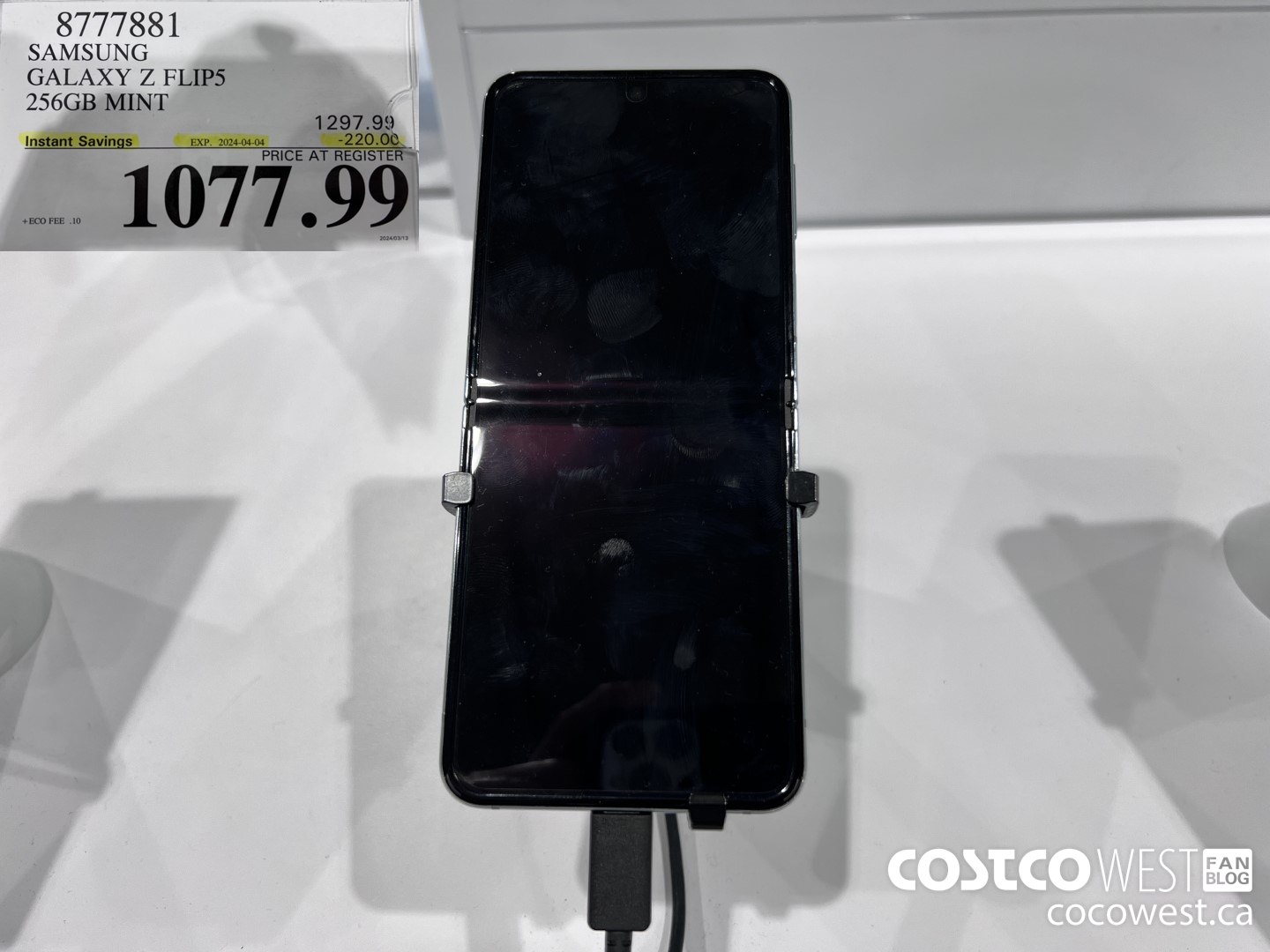 8777881 SAMSUNG GALAXY Z FLIP5 256GB MINT ($220.00 INSTANT SAVINGS EXPIRES ON 2024-04-04) $1077.99