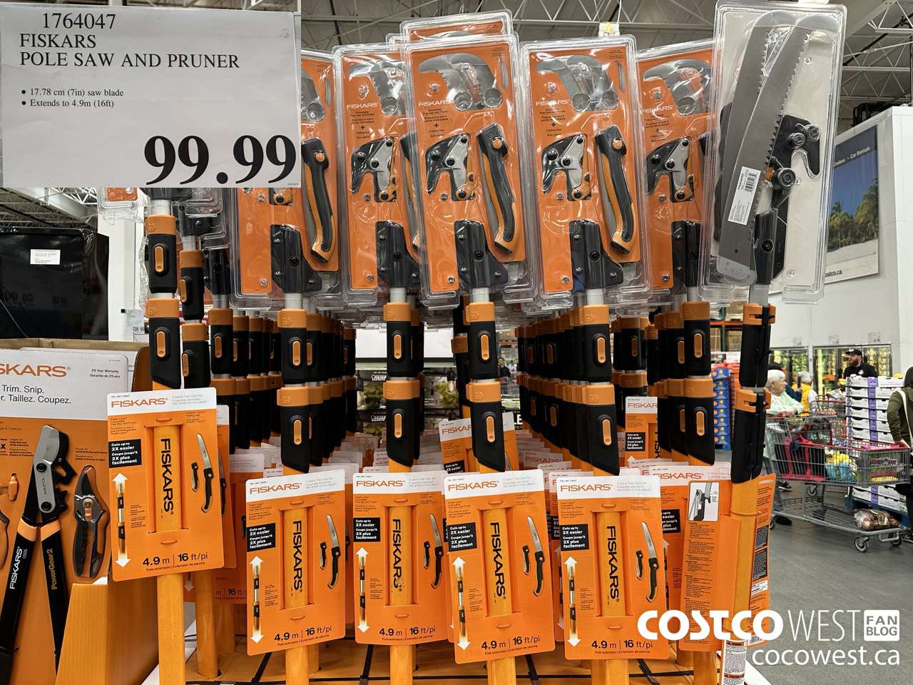 1764047 FISKARS POLE SAW AND PRUNER $99.99