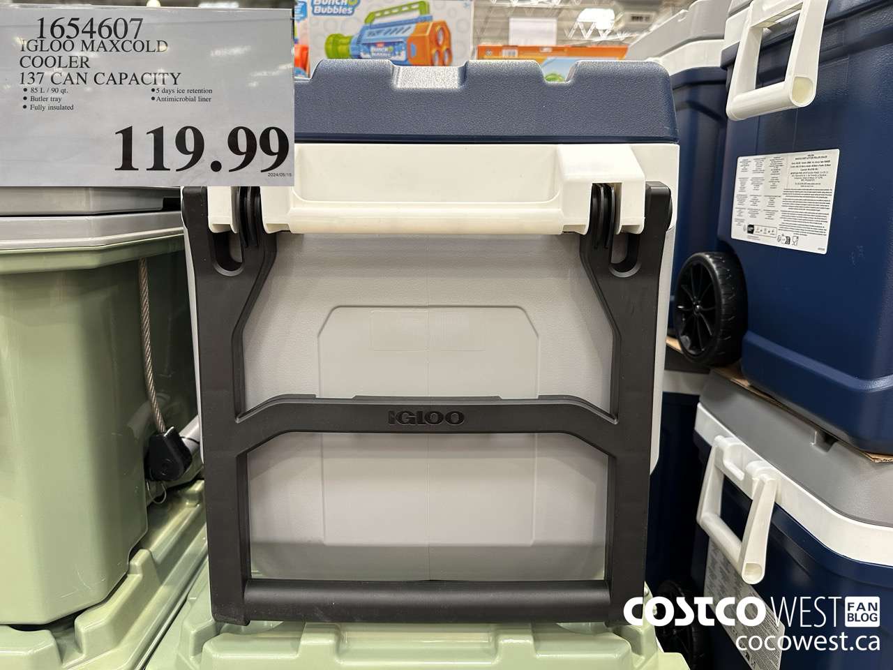 1654607 IGLOO MAXCOLD COOLER 137 CAN CAPACITY $119.99