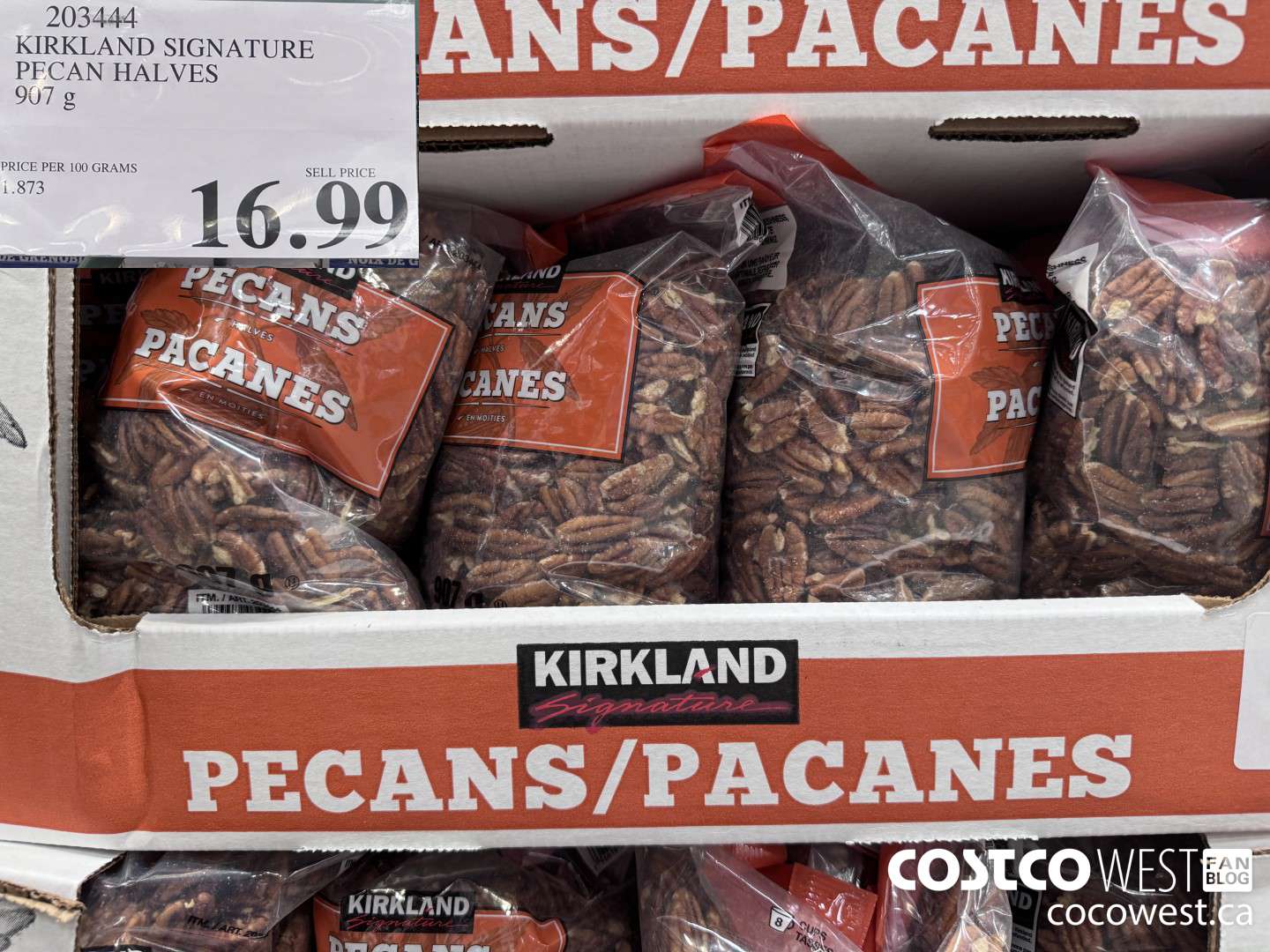 203444 KIRKLAND SIGNATURE PECAN HALVES 908 g $16.99