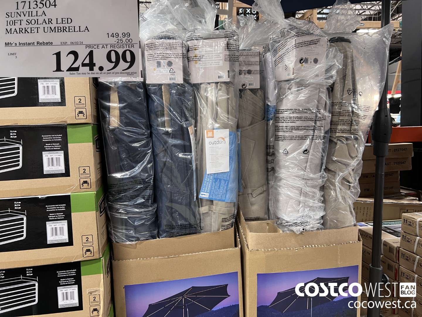 1713504 SUNVILLA 10FT SOLAR LED MARKET UMBRELLA ($25.00 INSTANT SAVINGS EXPIRES ON 2024-06-02) $124.99