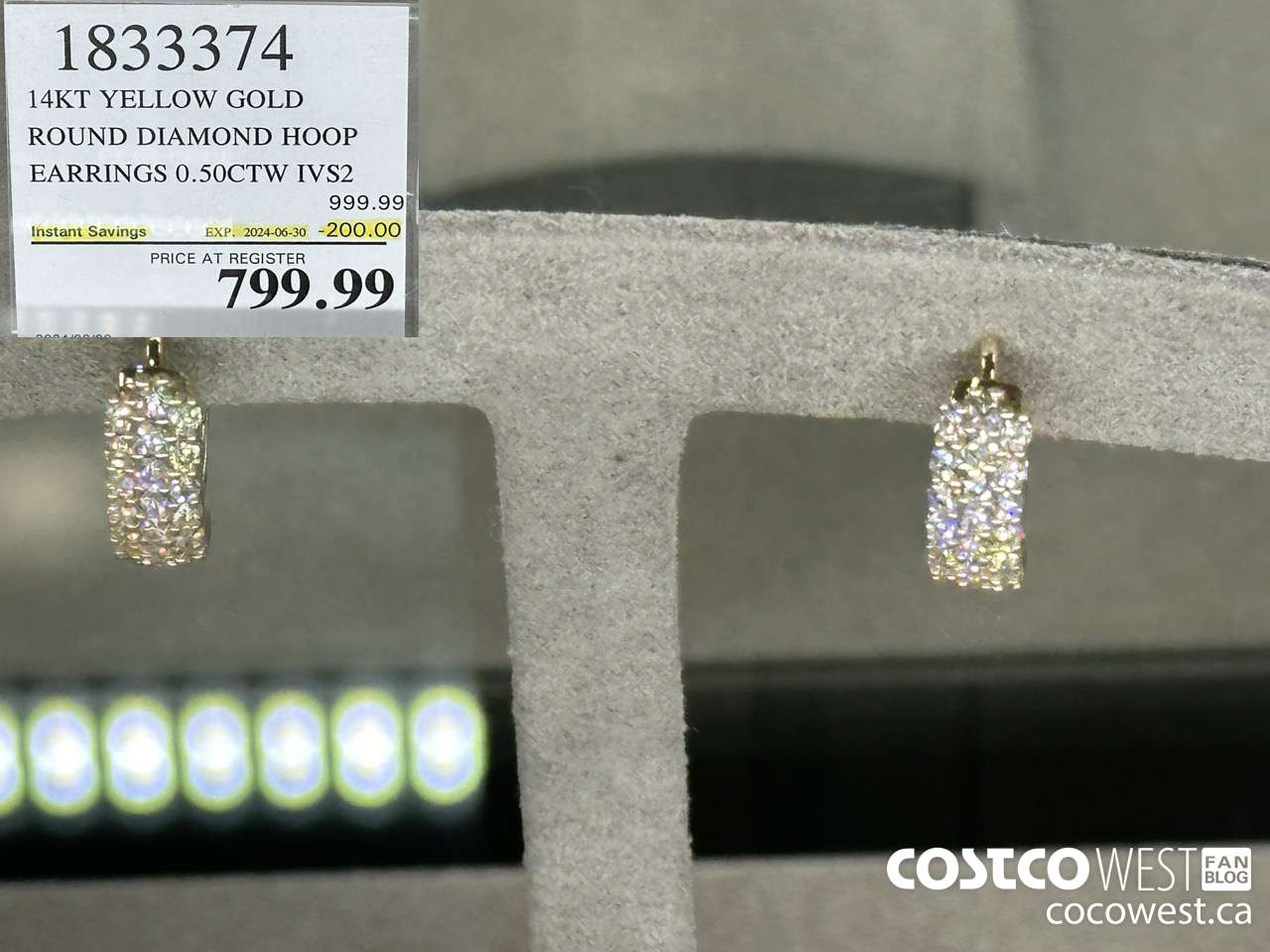 1833374 14KT YELLOW GOLD ROUND DIAMOND HOOP ROUND DIAMOND HOOP EARRINGS 0.50CTW IVS2 ($200.00 INSTANT SAVINGS EXPIRES ON 2024-06-30) $799.99