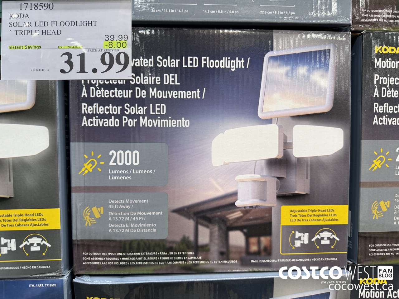 1718590 KODA SOLAR LED FLOODLIGHT TRIPLE HEAD ($8.00 INSTANT SAVINGS EXPIRES ON 2024-07-07) $31.99