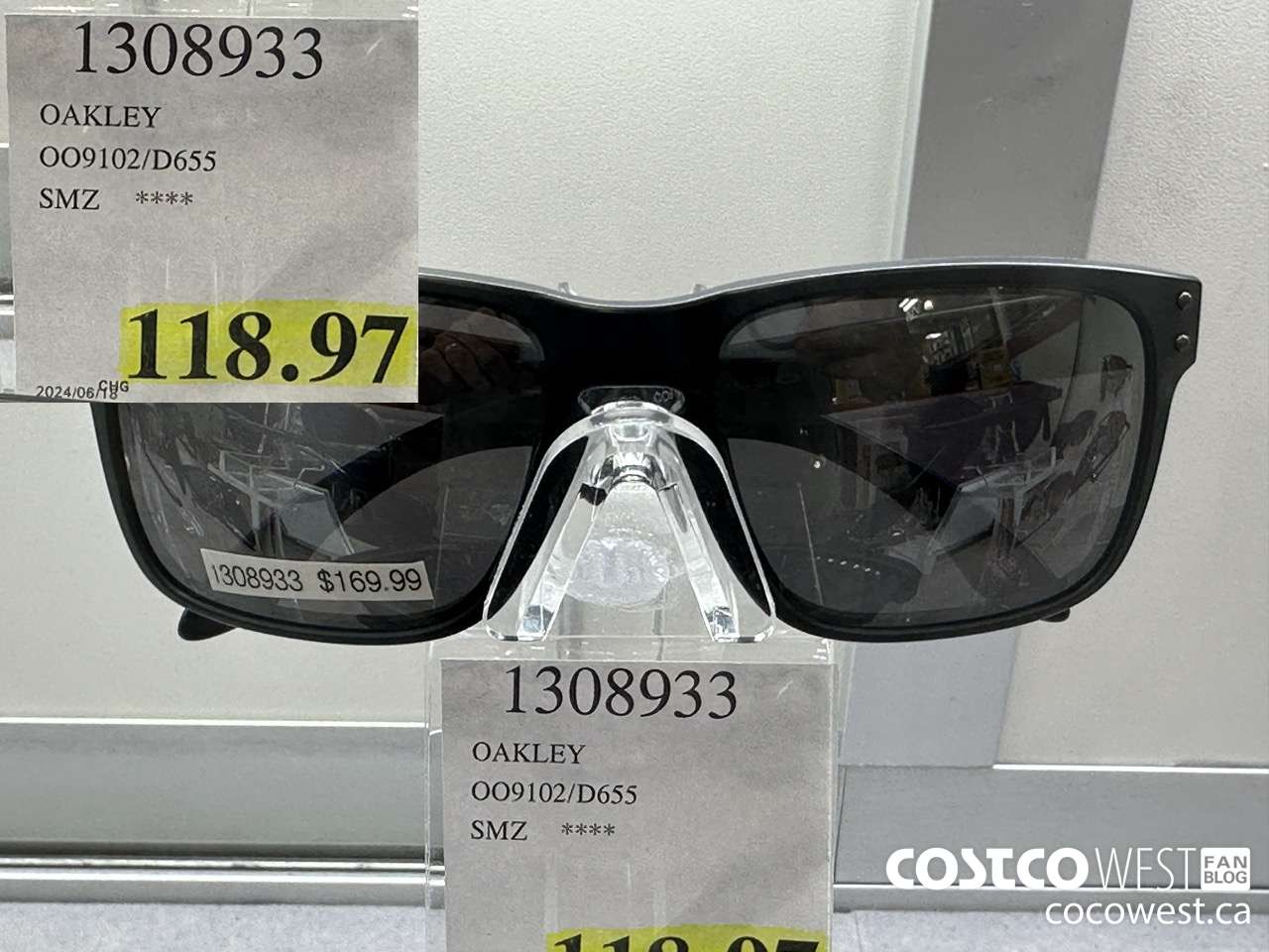 1308933 OAKLEY OO9102/D655 SMZ $118.97