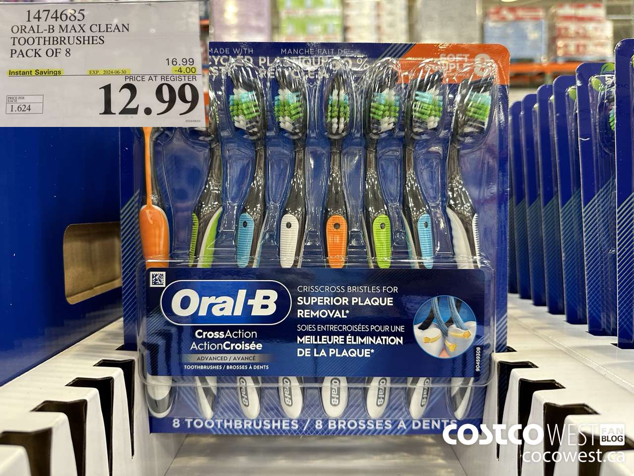 1474685 ORAL-B MAX CLEAN TOOTHBRUSHES PACK OF 8 ($4.00 INSTANT SAVINGS EXPIRES ON 2024-06-30) $12.99
