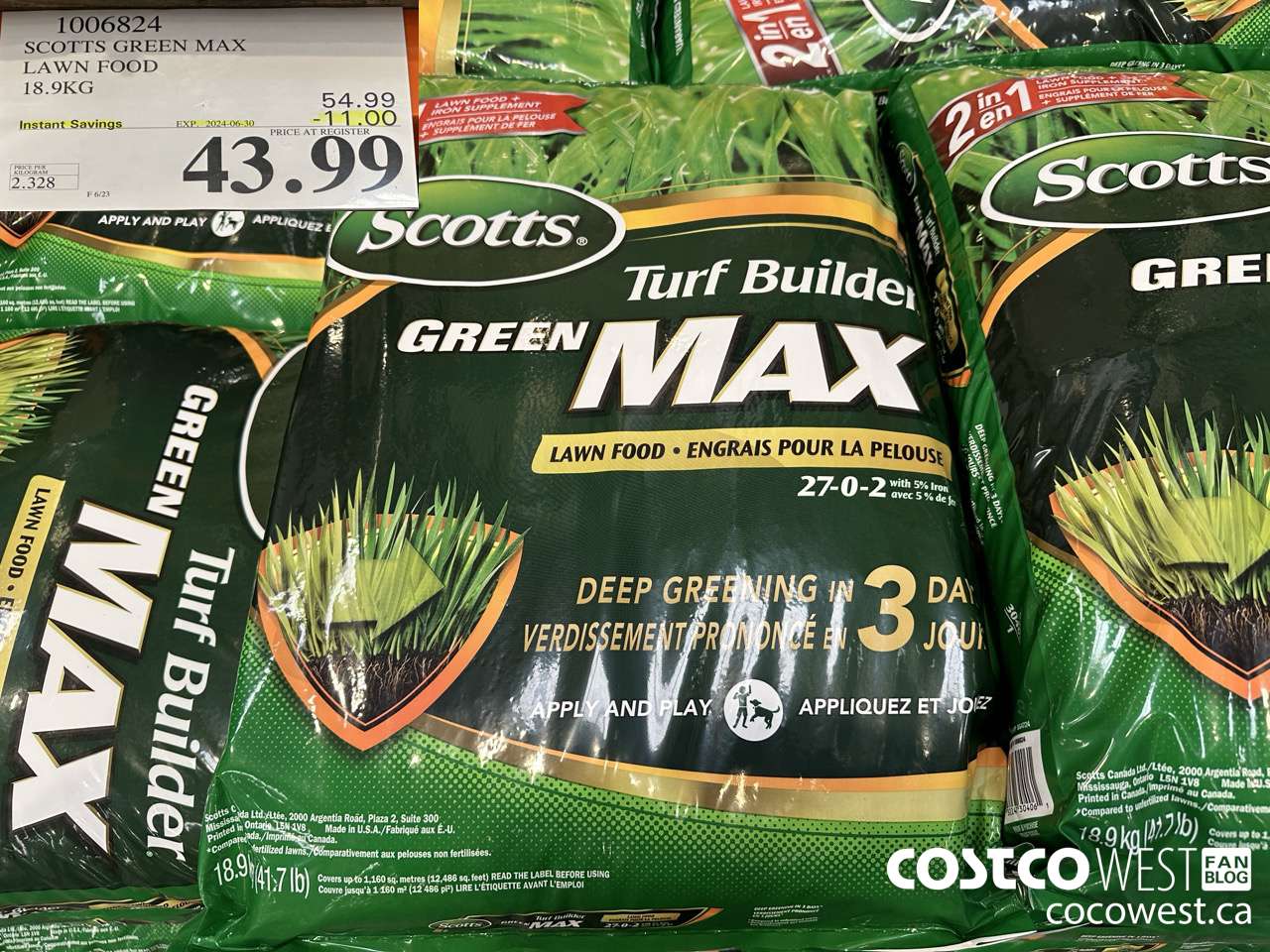 1006824 SCOTTS GREEN MAX LAWN FOOD 18.9KG ($11.00 INSTANT SAVINGS EXPIRES ON 2024-06-30) $43.99