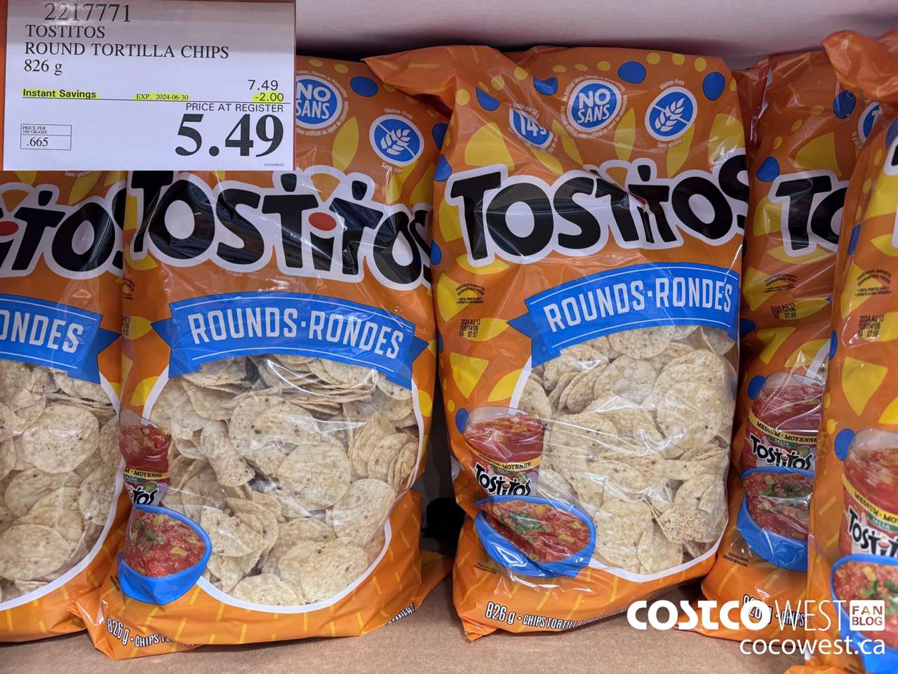 2217771 TOSTITOS ROUND TORTILLA CHIPS 826 G ($2.00 INSTANT SAVINGS EXPIRES ON 2024-06-30) $5.49