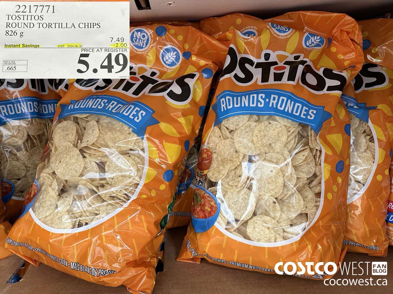 2217771 TOSTITOS ROUND TORTILLA CHIPS 826 G ($2.00 INSTANT SAVINGS EXPIRES ON 2024-06-30) $5.49