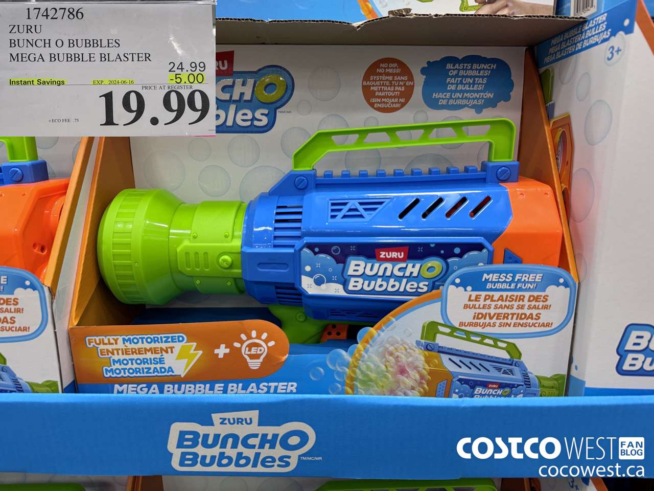 1742786 ZURU BUNCH O BUBBLES MEGA BUBBLE BLASTER ($5.00 INSTANT SAVINGS EXPIRES ON 2024-06-16) $19.99