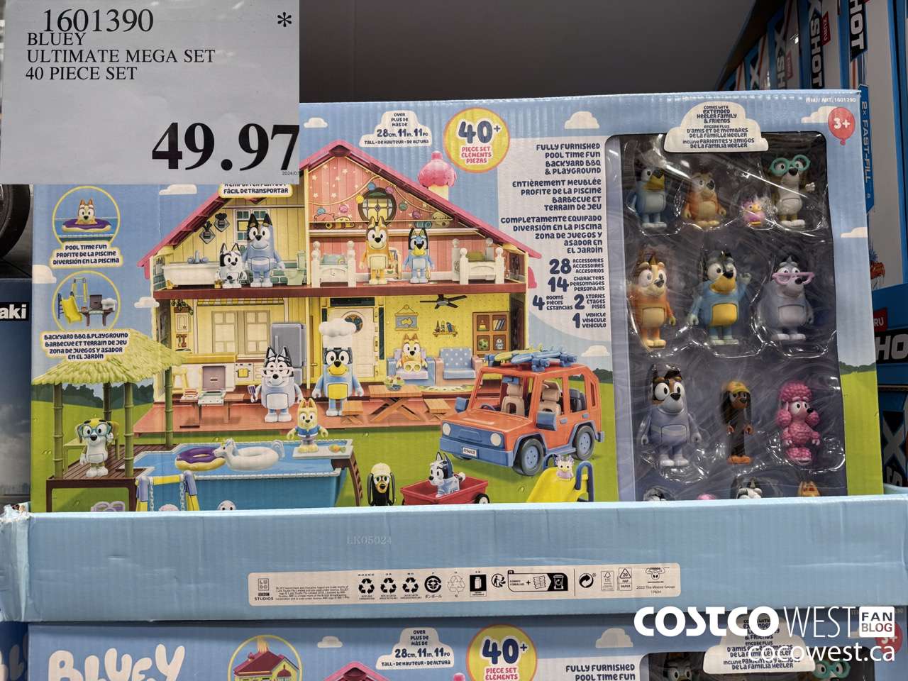 1601390 BLUEY ULTIMATE MEGA SET 40 PIECE SET $49.97