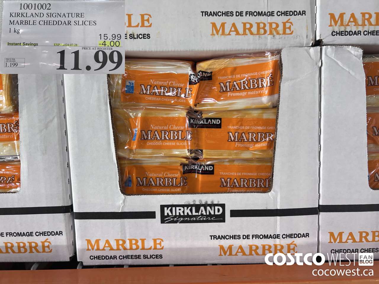 1001002 KIRKLAND SIGNATURE MARBLE CHEDDAR SLICES 1KG ($4.00 INSTANT SAVINGS EXPIRES ON 2024-07-28) $11.99