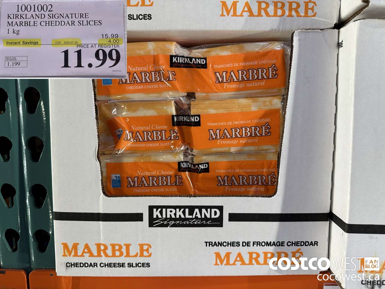 1001002 KIRKLAND SIGNATURE MARBLE CHEDDAR SLICES 1KG ($4.00 INSTANT SAVINGS EXPIRES ON 2024-07-28) $11.99