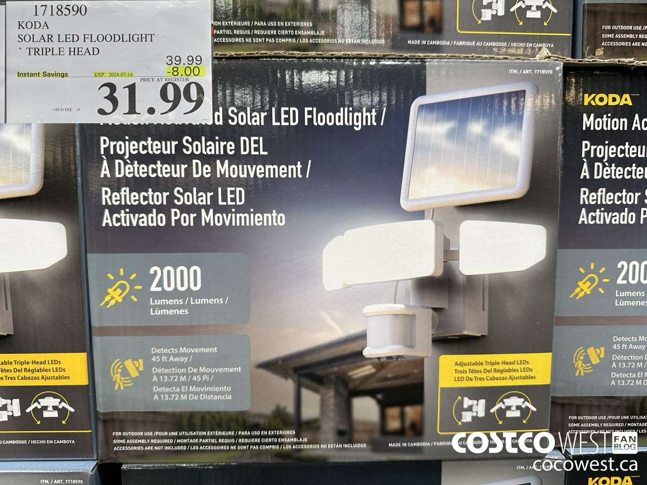 1718590 KODA SOLAR LED FLOODLIGHT TRIPLE HEAD ($8.00 INSTANT SAVINGS EXPIRES ON 2024-07-14) $31.99