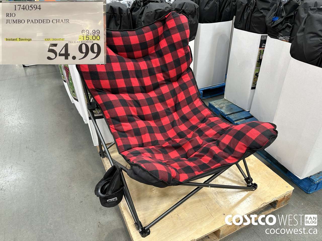 1740594 RIO JUMBO PADDED CHAIR ($15.00 INSTANT SAVINGS EXPIRES ON 2024-07-07) $54.99