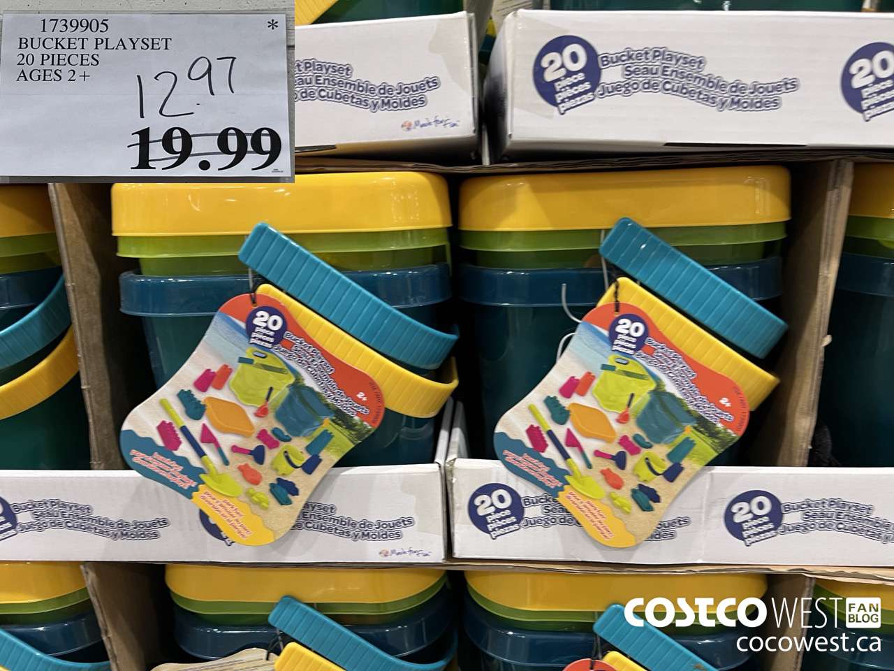 1739905 BUCKET PLAYSET 20 PIECES AGES 2+ $12.97