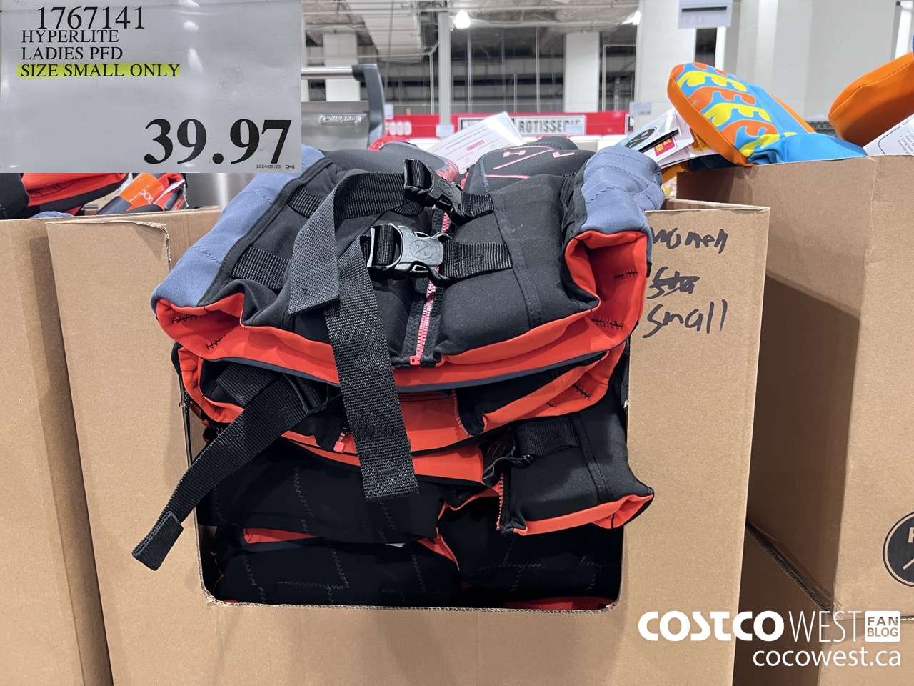 1767141 HYPERIITE LADIES PFD SIZE SMALL ONLY $39.97